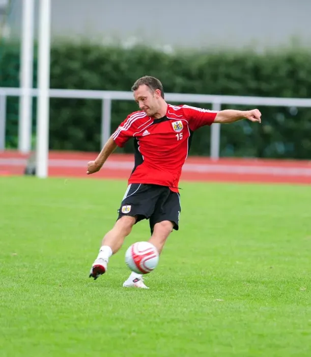 Framed Print : Gavin Williams in Focus: Training Sessions with Bristol City FC Framed Print : Gavin Williams in Focus: Training Sessions with Bristol City FC