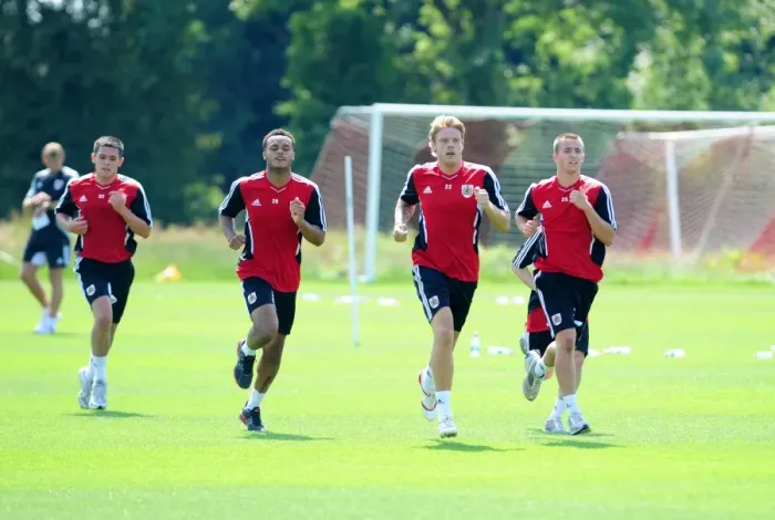 Framed Print : Gearing Up: Bristol City First Team - Pre-Season Training 2011-12 Framed Print : Gearing Up: Bristol City First Team - Pre-Season Training 2011-12