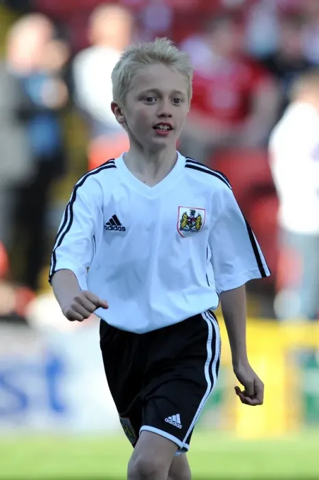 Framed Print : Next Gen: Bristol City Under 8s Take on Notts County at Ashton Gate