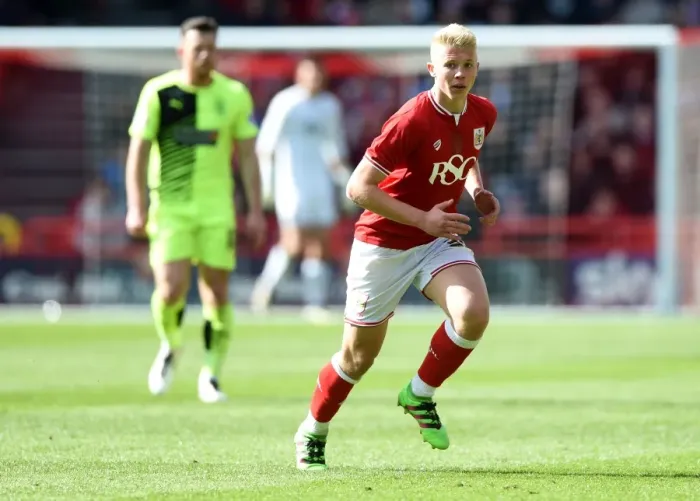 Framed Print : George Dowling's Debut: A New Chapter for Bristol City at Ashton Gate (vs Huddersfield Town, Sky Bet Championship)