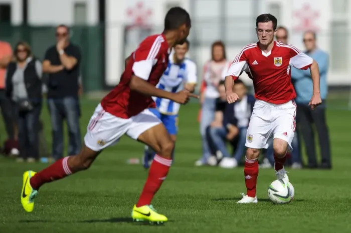 Framed Print : George Kellow in Action: Bristol City U18 vs Brighton & Hove Albion U18, October 5, 2013 Framed Print : George Kellow in Action: Bristol City U18 vs Brighton & Hove Albion U18, October 5, 2013