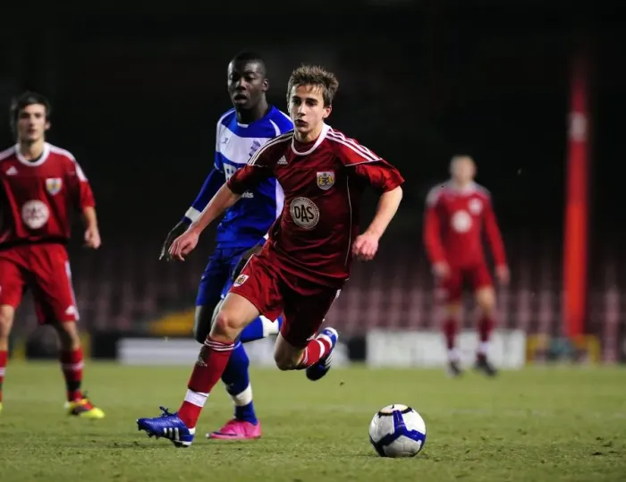 Framed Print : A Glimpse into the Future: U18 Clash - Bristol City vs Birmingham City (Season 10-11) Framed Print : A Glimpse into the Future: U18 Clash - Bristol City vs Birmingham City (Season 10-11)
