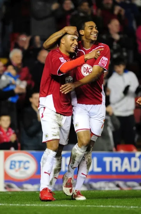 Framed Print : Goal Celebration: Nicky Maynard and Marvin Elliott of Bristol City after Scoring against Barnsley (Championship, 23 / 03 / 2010) Framed Print : Goal Celebration: Nicky Maynard and Marvin Elliott of Bristol City after Scoring against Barnsley (Championship, 23 / 03 / 2010)
