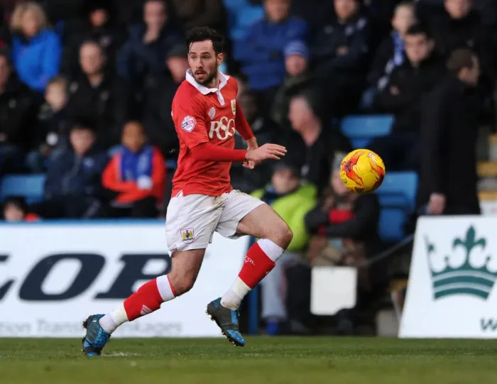 Framed Print : Greg Cunningham in Action: Bristol City vs. Gillingham, Sky Bet League One, December 2014