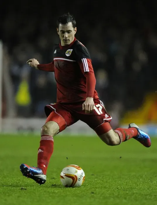 Framed Print : Gregg Cunningham Scores the Opener: Bristol City vs. Watford, Championship (January 2013) Framed Print : Gregg Cunningham Scores the Opener: Bristol City vs. Watford, Championship (January 2013)
