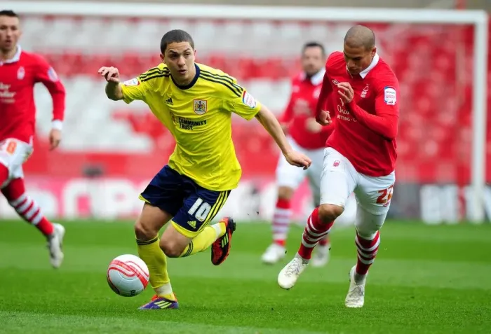 Framed Print : Hogan Ephraim Outsmarts Guedioura: A Pivotal Moment in the Nottingham Forest vs. Bristol City Rivalry (April 2012)