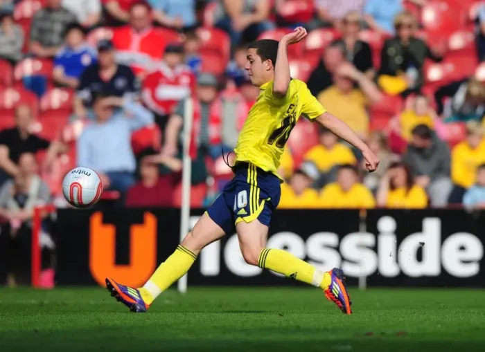 Framed Print : Hogan Ephraim Scores Thrilling Debut Goal: Middlesbrough vs. Bristol City (24 / 03 / 2012)