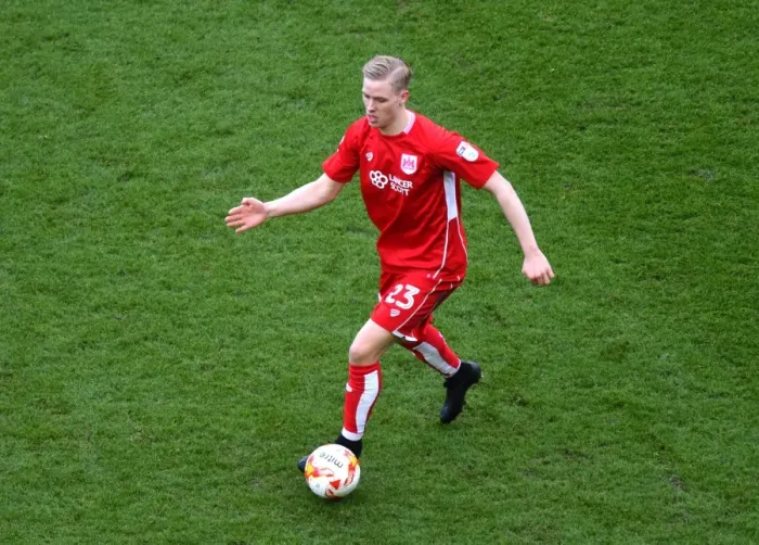 Framed Print : Hordur Magnusson in Action: Bristol City vs Burton Albion, Sky Bet Championship, 2017 Framed Print : Hordur Magnusson in Action: Bristol City vs Burton Albion, Sky Bet Championship, 2017