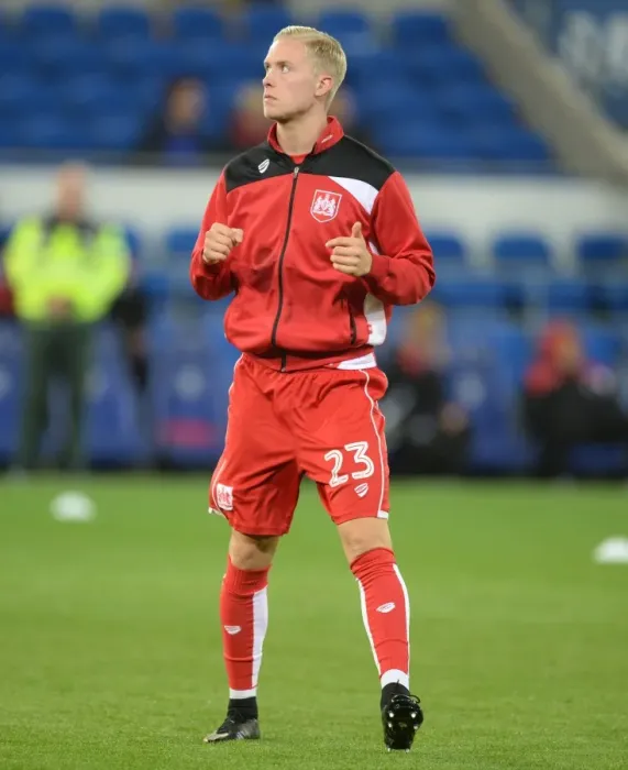 Framed Print : Hordur Magnusson in Action: Cardiff City vs. Bristol City, Sky Bet Championship (October 14, 2016)