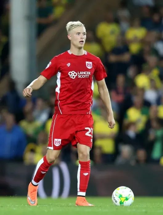 Framed Print : Hordur Magnusson of Bristol City in Action Against Norwich City, Sky Bet Championship, 2016 Framed Print : Hordur Magnusson of Bristol City in Action Against Norwich City, Sky Bet Championship, 2016