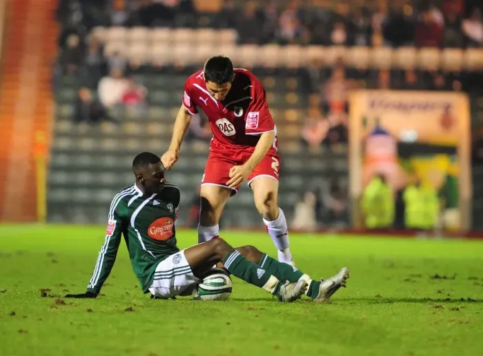 Framed Print : Intense Championship Rivalry: Bradley Orr vs Yannick Bolasie, Plymouth Argyle vs Bristol City (16 / 03 / 2010) Framed Print : Intense Championship Rivalry: Bradley Orr vs Yannick Bolasie, Plymouth Argyle vs Bristol City (16 / 03 / 2010)