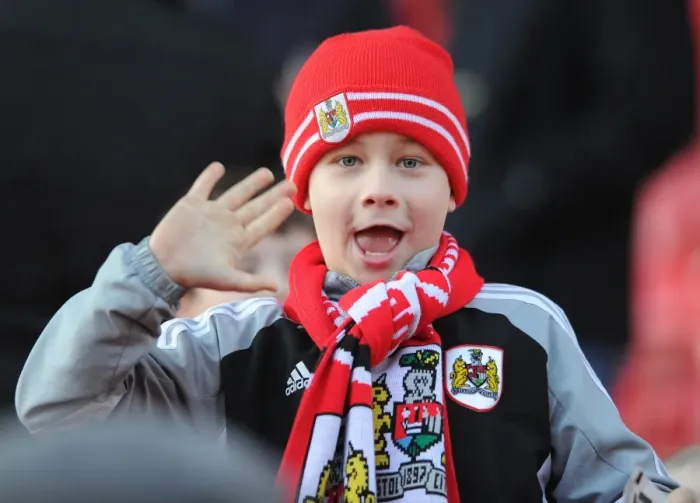Framed Print : Intense Football Moment at Ashton Gate: Bristol City vs Notts County, 10th January 2015