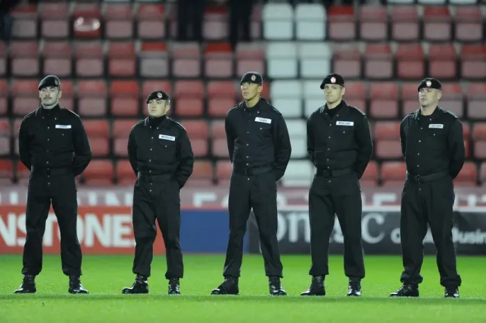 Framed Print : Intense Moment at Ashton Gate: Bristol City vs AFC Wimbledon in Johnstone's Paint Trophy