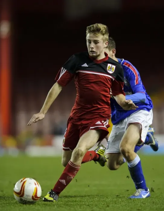 Framed Print : Intense Performance by Joe Morrell: FA Youth Cup Third Round Proper - Bristol City U18 vs Ipswich Town U18