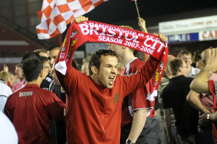 Framed Print : The Intense Play-Off Showdown: Bristol City vs. Crystal Palace (07-08)