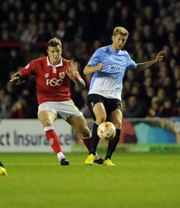 Framed Print : Intense Rivalry: Aden Flint vs. Jonathan Stead in the Battle of Bristol City vs. Bradford City (October 2014) Framed Print : Intense Rivalry: Aden Flint vs. Jonathan Stead in the Battle of Bristol City vs. Bradford City (October 2014)