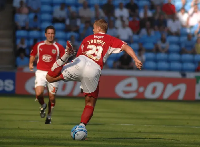 Framed Print : Intense Rivalry: Lee Trundle in Action - Coventry City vs. Bristol City Framed Print : Intense Rivalry: Lee Trundle in Action - Coventry City vs. Bristol City
