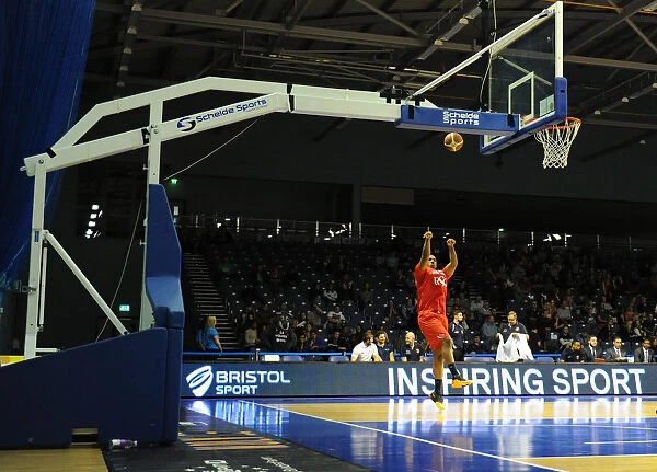 Intense Rivalry: Worcester Wolves vs. Bristol Flyers in British Basketball League Cup