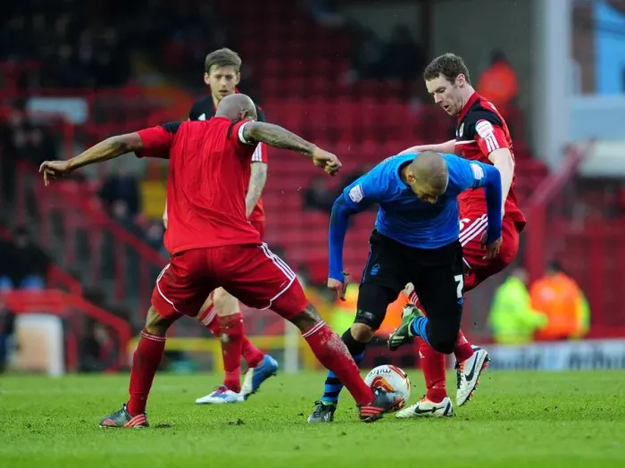 Framed Print : Intense Tackle: Marvin Elliott vs. Aldin Guédioura, Bristol City vs. Nottingham Forest, Championship Football Match