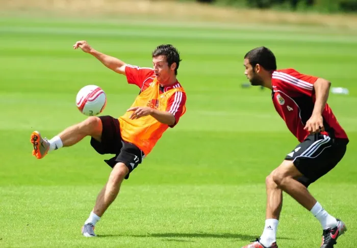 Framed Print : Intense Training Showdown: Ivan Sproule vs. Liam Fontaine at Bristol City Framed Print : Intense Training Showdown: Ivan Sproule vs. Liam Fontaine at Bristol City