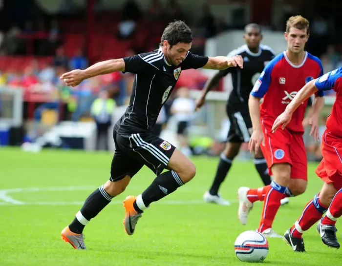 Framed Print : Ivan Sproule in Action: Aldershot vs. Bristol City