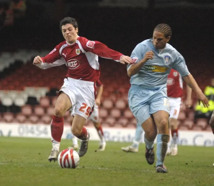 Framed Print : Ivan Sproule in Action: Bristol City vs Colchester United Framed Print : Ivan Sproule in Action: Bristol City vs Colchester United