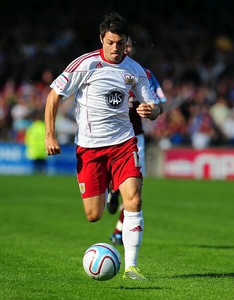 Ivan Sproule in Action: Bristol City vs Scunthorpe United, Championship 2010