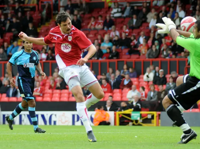 Framed Print : Ivan Sproule in Action: Bristol City vs Wycombe Wanderers