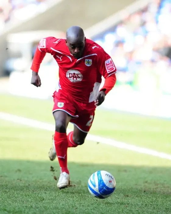 Framed Print : Jamal Campbell-Ryce in Action: Reading vs. Bristol City, Championship 2010 Framed Print : Jamal Campbell-Ryce in Action: Reading vs. Bristol City, Championship 2010