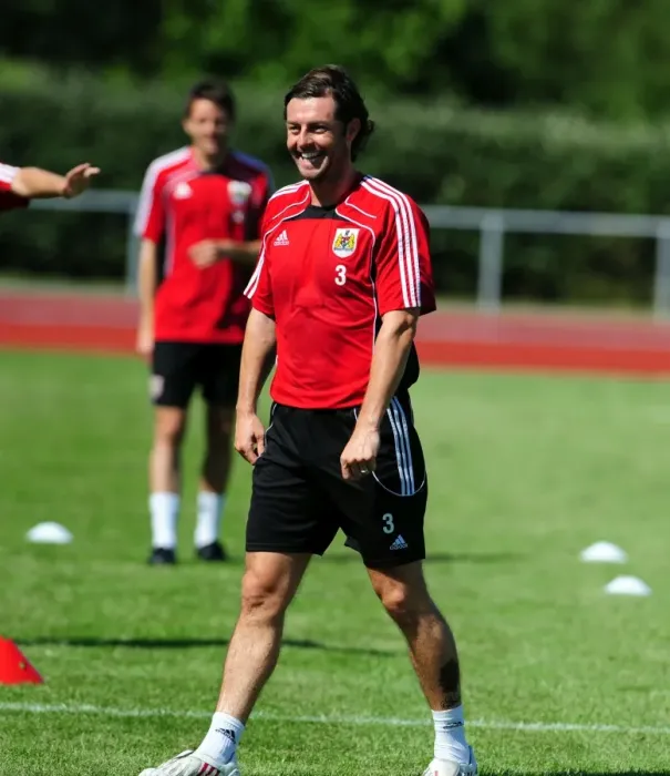 Framed Print : Jamie McAllister: Unwavering Concentration during Bristol City FC Training