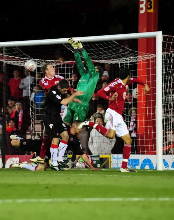 Framed Print : Jamie McAllister's Precise Corner: A Pivotal Moment at Ashton Gate in the Championship Match between Bristol City and Sheffield United (November 27, 2010) Framed Print : Jamie McAllister's Precise Corner: A Pivotal Moment at Ashton Gate in the Championship Match between Bristol City and Sheffield United (November 27, 2010)