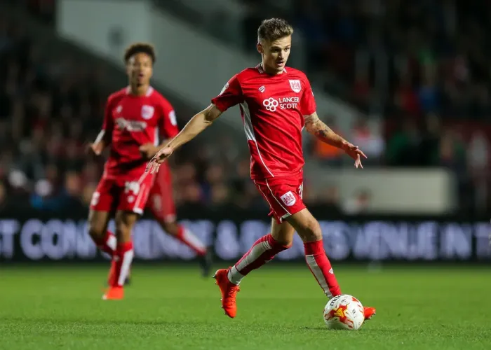 Framed Print : Jamie Paterson in Action: Bristol City vs Leeds United, Sky Bet EFL Championship, Ashton Gate Stadium