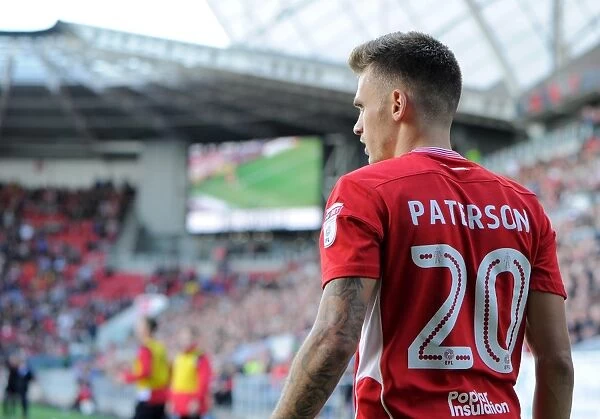 Jamie Paterson in Action: Bristol City vs Nottingham Forest, Sky Bet Championship (October 1, 2016)