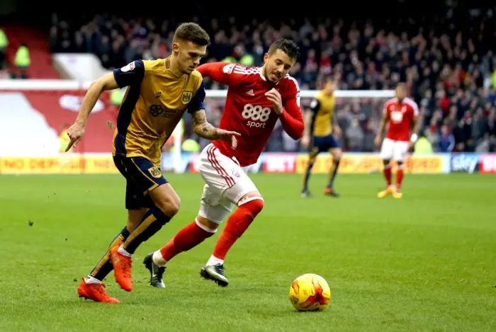 Framed Print : Jamie Paterson Dashes Past Daniel Pinillos: Nottingham Forest vs. Bristol City, Sky Bet Championship (21st January 2017) Framed Print : Jamie Paterson Dashes Past Daniel Pinillos: Nottingham Forest vs. Bristol City, Sky Bet Championship (21st January 2017)