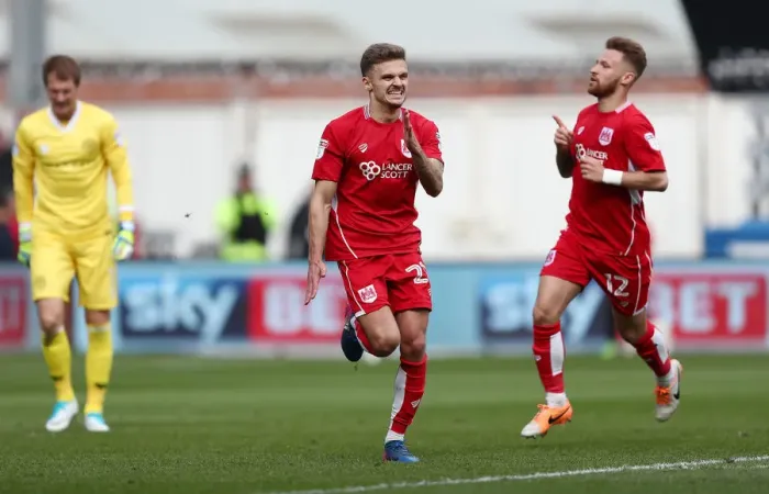 Framed Print : Jamie Paterson's Euphoric Goal Celebration: A Memorable Moment at Ashton Gate (Bristol City vs. Queens Park Rangers, Sky Bet Championship 2017)