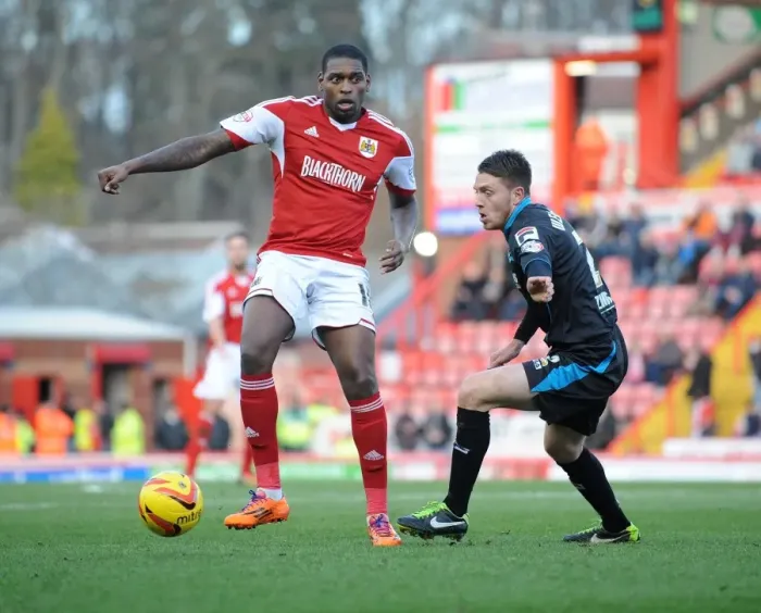 Framed Print : Jay Emmanuel-Thomas in Action for Bristol City against Stevenage, Sky Bet League One, December 2013 Framed Print : Jay Emmanuel-Thomas in Action for Bristol City against Stevenage, Sky Bet League One, December 2013