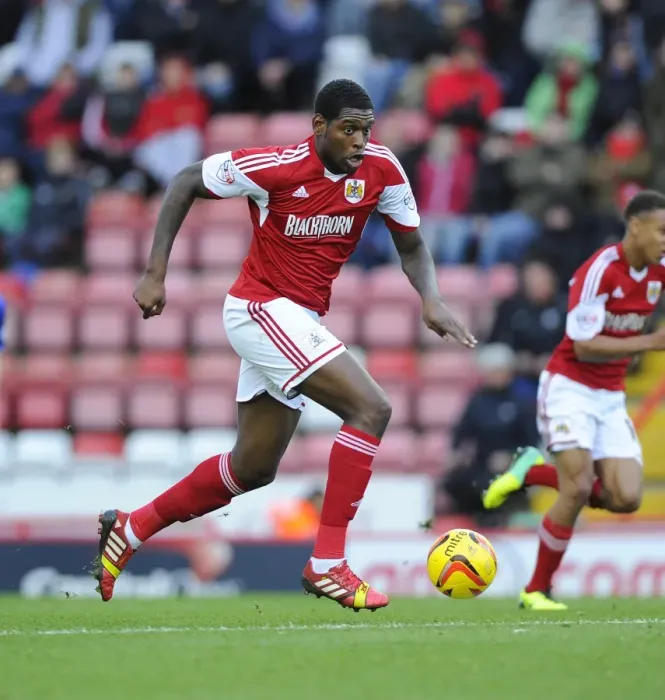 Framed Print : Jay Emmanuel-Thomas in Action: Bristol City vs Oldham Athletic, Sky Bet League One, 2013 Framed Print : Jay Emmanuel-Thomas in Action: Bristol City vs Oldham Athletic, Sky Bet League One, 2013
