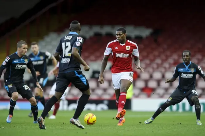 Framed Print : Jay Emmanuel-Thomas in Action: Bristol City vs Stevenage, Sky Bet League One Framed Print : Jay Emmanuel-Thomas in Action: Bristol City vs Stevenage, Sky Bet League One