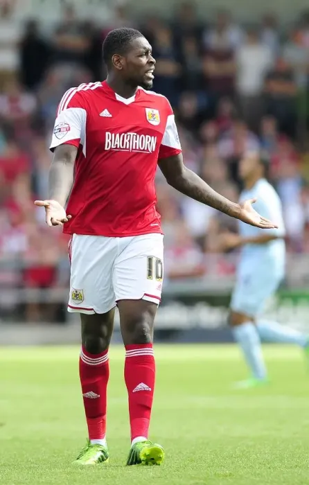 Framed Print : Jay Emmanuel-Thomas in Action: Coventry vs. Bristol City, Sky Bet League One, 2013 - Football at Sixfields Stadium