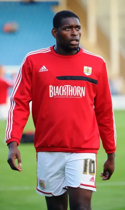 Framed Print : Jay Emmanuel-Thomas of Bristol City in Action against Gillingham at Priestfield Stadium, 2013 Framed Print : Jay Emmanuel-Thomas of Bristol City in Action against Gillingham at Priestfield Stadium, 2013