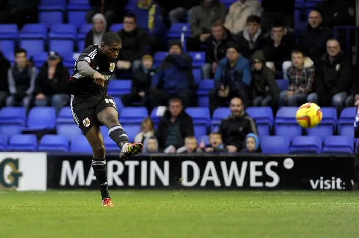 Framed Print : Jay Emmanuel-Thomas Goes for Glory: Tranmere vs. Bristol City, 16 / 11 / 2013 Framed Print : Jay Emmanuel-Thomas Goes for Glory: Tranmere vs. Bristol City, 16 / 11 / 2013