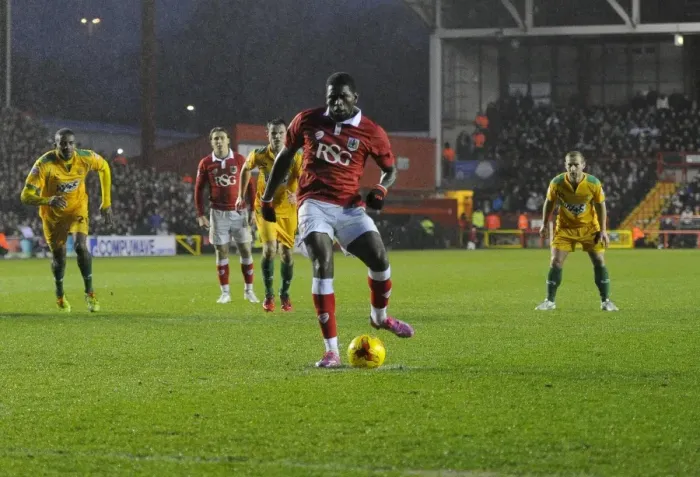Framed Print : Jay Emmanuel-Thomas Scores Penalty for Bristol City Against Yeovil Town in Sky Bet League One Framed Print : Jay Emmanuel-Thomas Scores Penalty for Bristol City Against Yeovil Town in Sky Bet League One