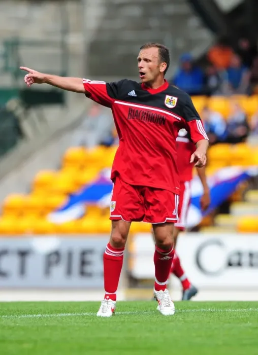 Framed Print : Jody Morris in Action: Bristol City vs. St Johnstone, Pre-Season Friendly, 2012 Framed Print : Jody Morris in Action: Bristol City vs. St Johnstone, Pre-Season Friendly, 2012
