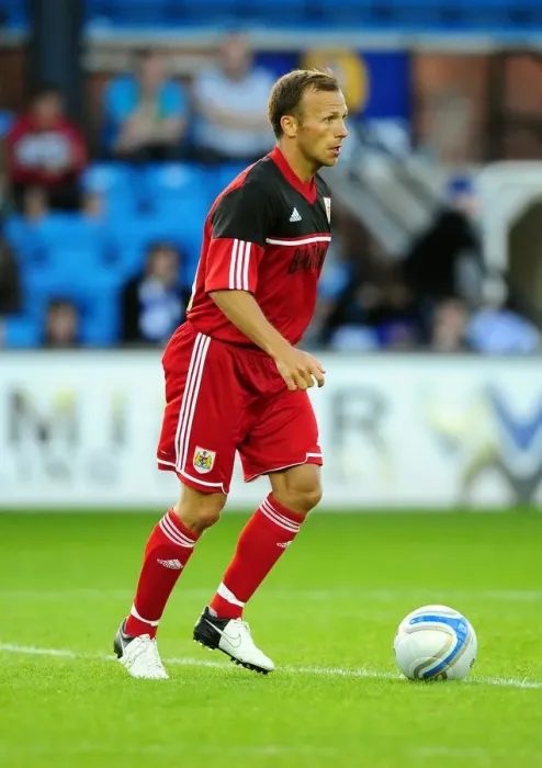 Framed Print : Jody Morris Leads Bristol City in Pre-Season Friendly at Rugby Park against Kilmarnock, July 2012