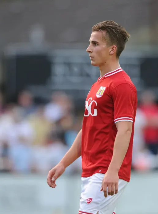 Framed Print : Joe Bryan in Action: Bristol City vs Bath City Pre-Season Friendly (2015) Framed Print : Joe Bryan in Action: Bristol City vs Bath City Pre-Season Friendly (2015)
