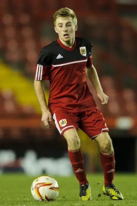 Framed Print : Joe Morrell Shines: FA Youth Cup Third Round Proper - Bristol City U18 vs Ipswich Town U18 at Ashton Gate Stadium