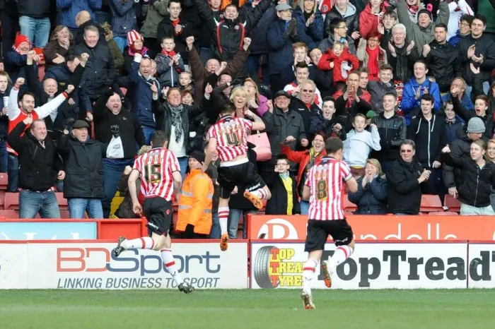 Framed Print : John Brayford's Goal Celebration: Sheffield United vs. Bristol City, 2014 Framed Print : John Brayford's Goal Celebration: Sheffield United vs. Bristol City, 2014