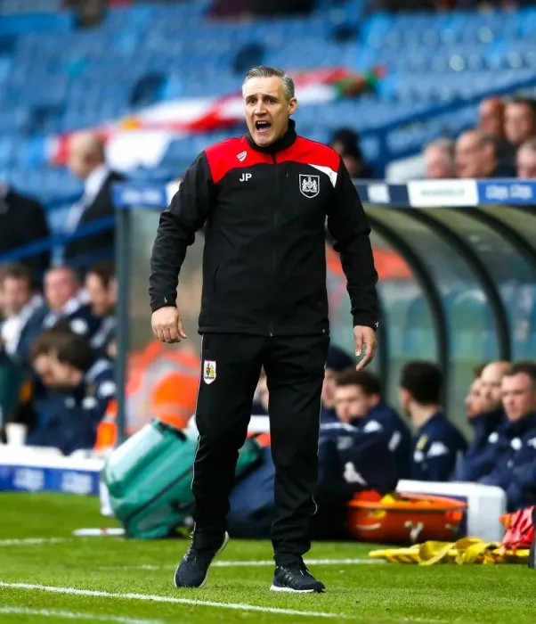 Framed Print : John Pemberton Shouts Instructions as Leeds United Face Bristol City, Sky Bet Championship (23 / 01 / 2016) Framed Print : John Pemberton Shouts Instructions as Leeds United Face Bristol City, Sky Bet Championship (23 / 01 / 2016)