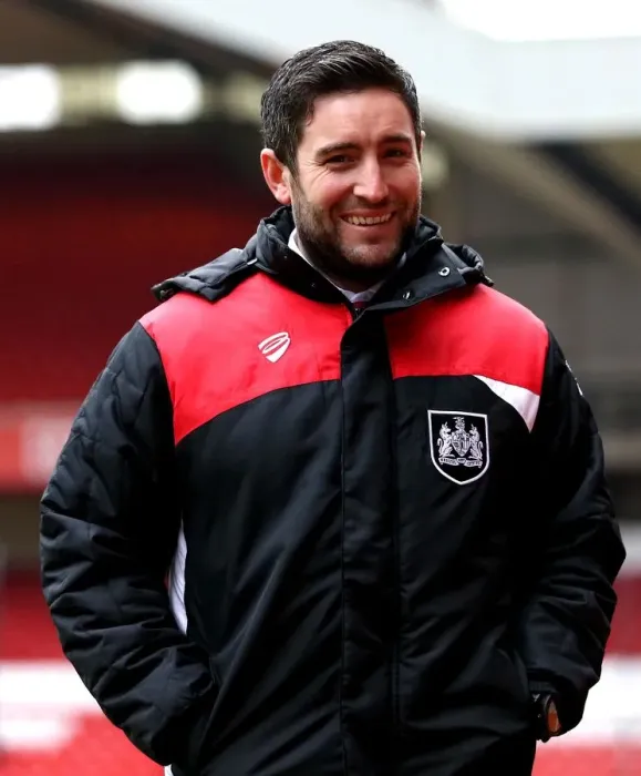 Framed Print : Johnson at the Helm: Bristol City vs. Nottingham Forest (Sky Bet Championship, 2017) Framed Print : Johnson at the Helm: Bristol City vs. Nottingham Forest (Sky Bet Championship, 2017)