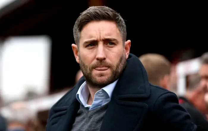 Framed Print : Johnson Leads the Way: Bristol City vs Barnsley at Oakwell Stadium (2016), Sky Bet Championship Framed Print : Johnson Leads the Way: Bristol City vs Barnsley at Oakwell Stadium (2016), Sky Bet Championship